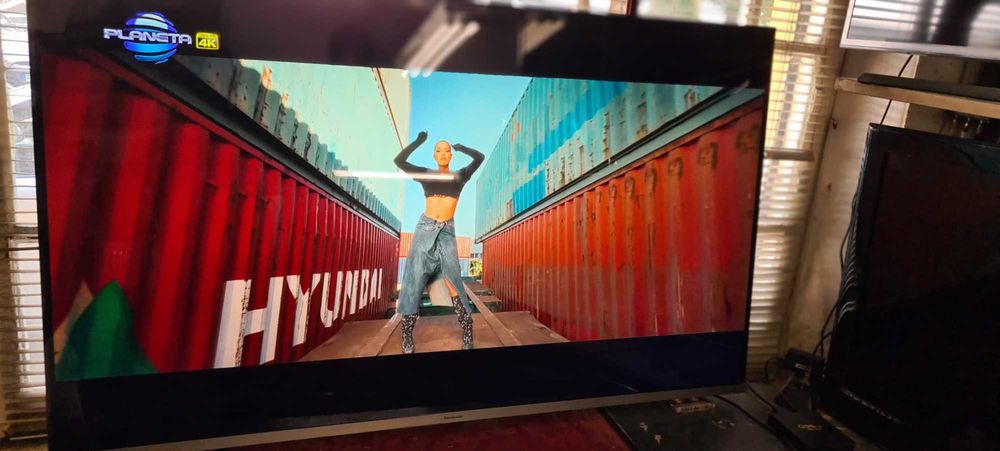 58" Телевизор Panasonic TX-58GXX889-/осма серия / - 4K/HDR/UHD/Smart TV .
