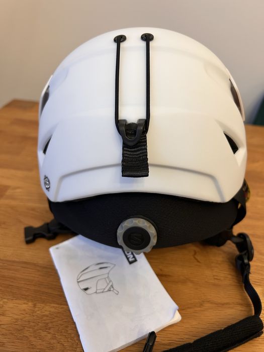 Casca de schi ( nouă-neutilizată)