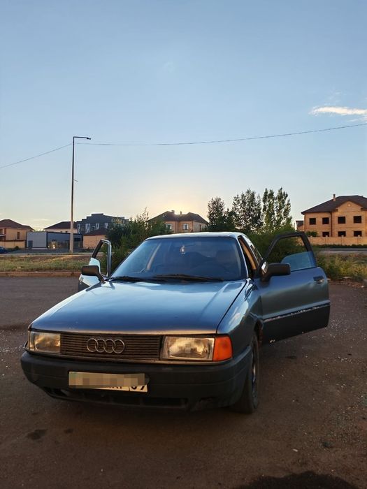 Продаётся автомобиль Audi 80 B3