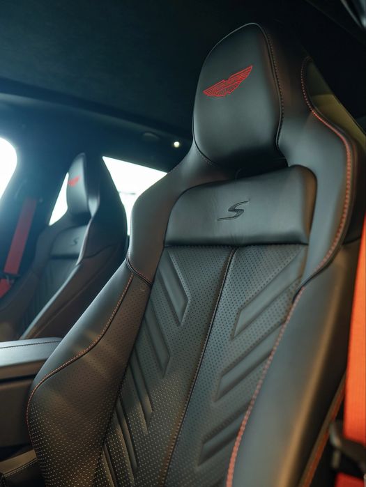 Aston Martin DBX S 2026