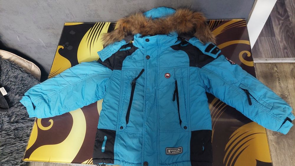 Куртка на мальчика.