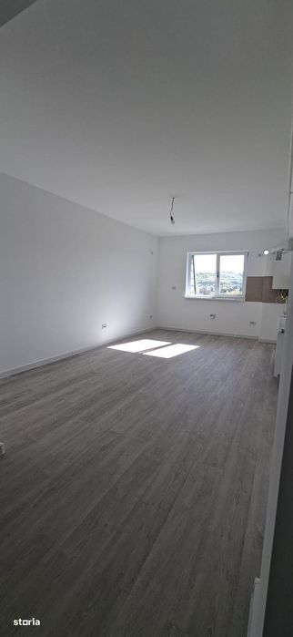 Apartament doua camere, intabulat, langa statia de autobuz, Visoianu