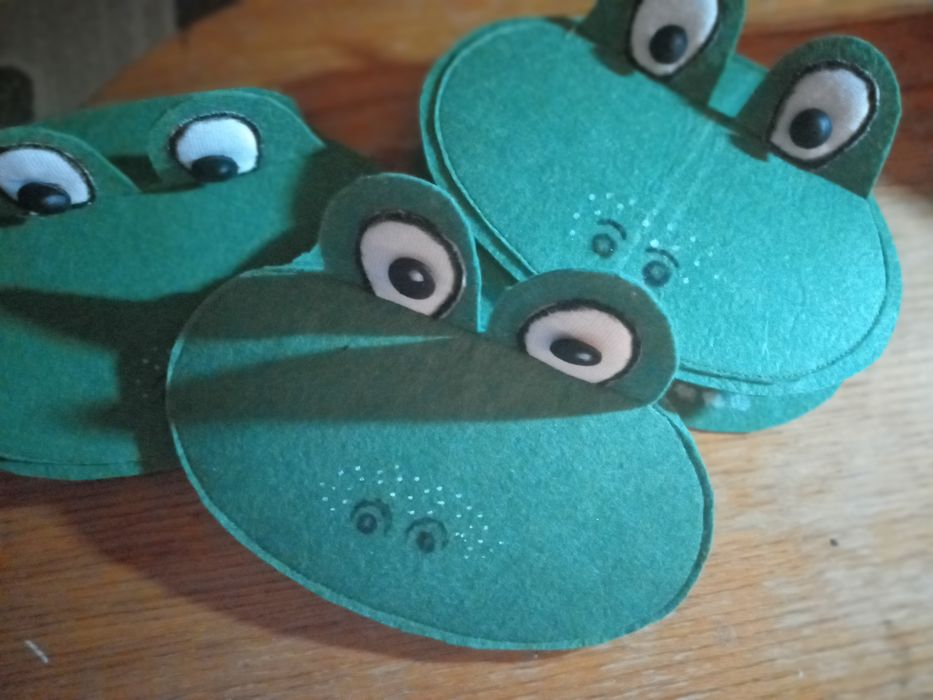 Продам игрушка  -перчатка