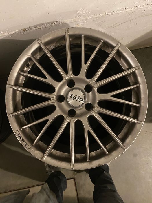 Джанти DOTZ 18 J8 et45 5×114.3