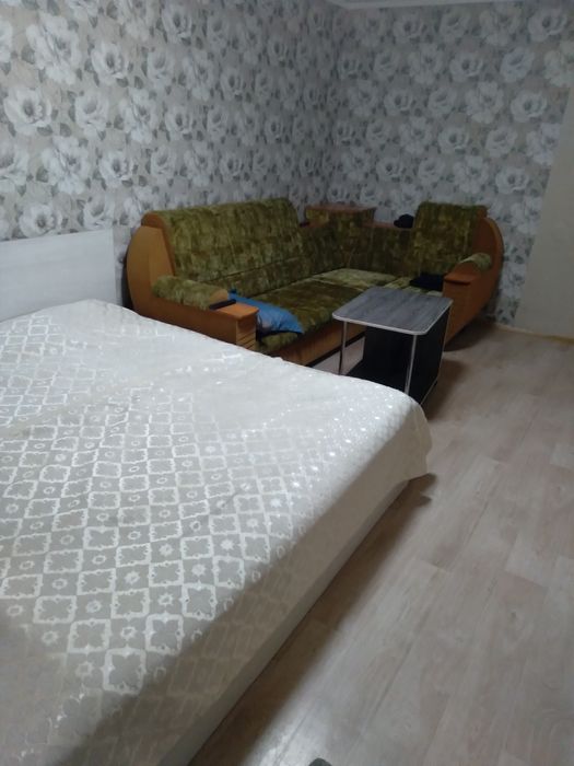 2 комнатная 2 этаж.