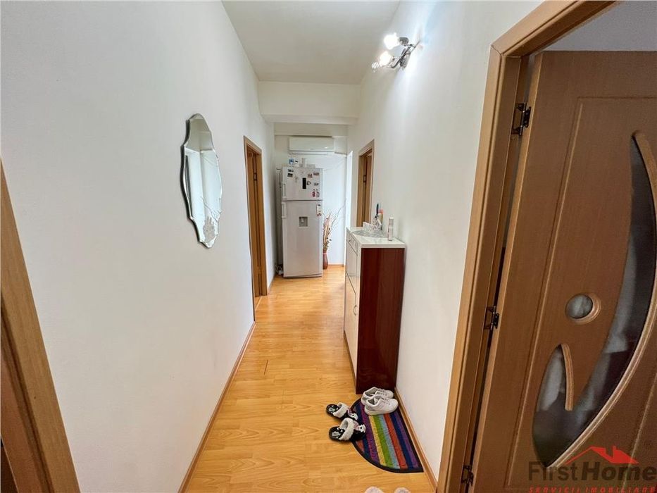 Inchiriez apartament 2 camere bloc nou