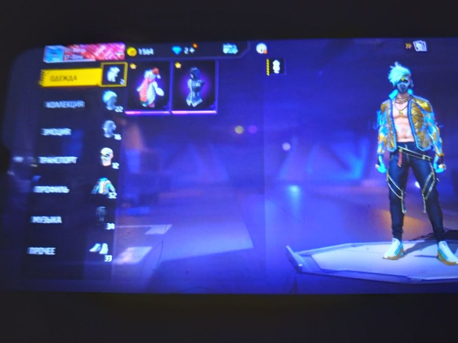 Ак  фф по 2500 тг а он стоит 5000тг