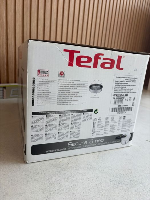 Тенджера под налягане Tefal Secure 5 Neo 6L P2530741 с кошница