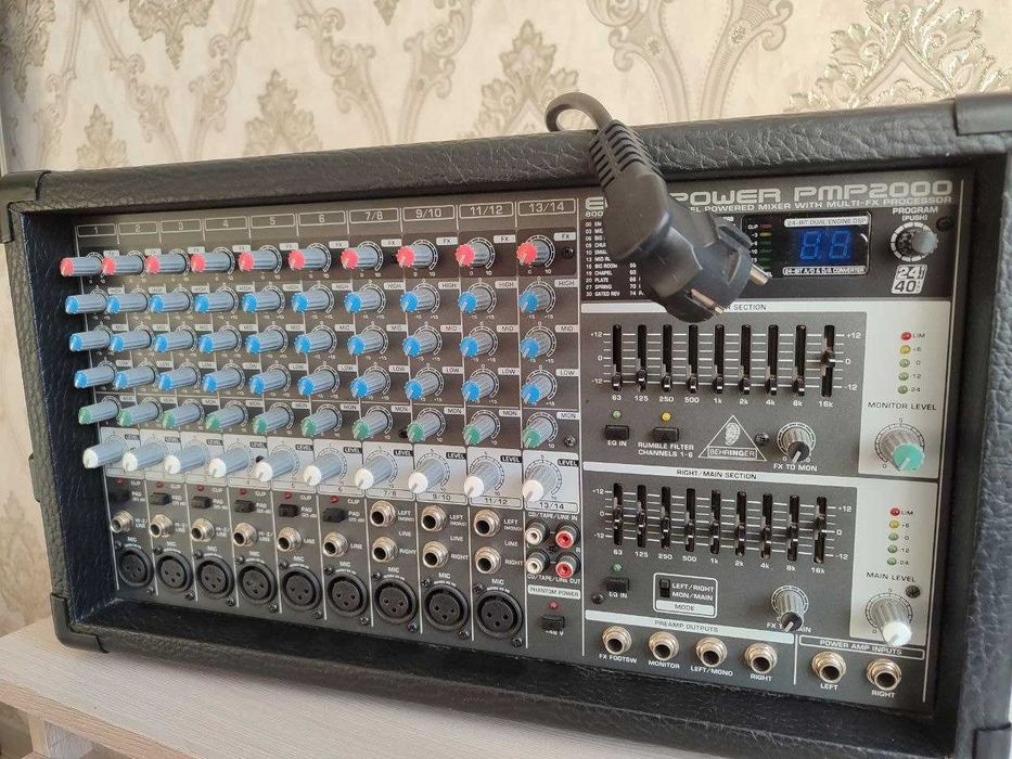 Behringer Europower PMP2000