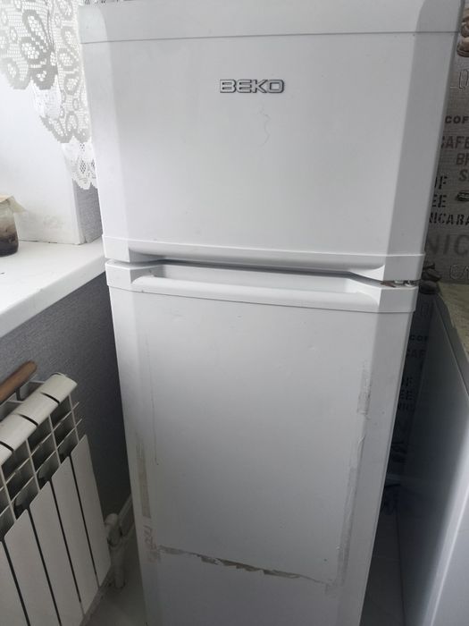 Продам холодильник