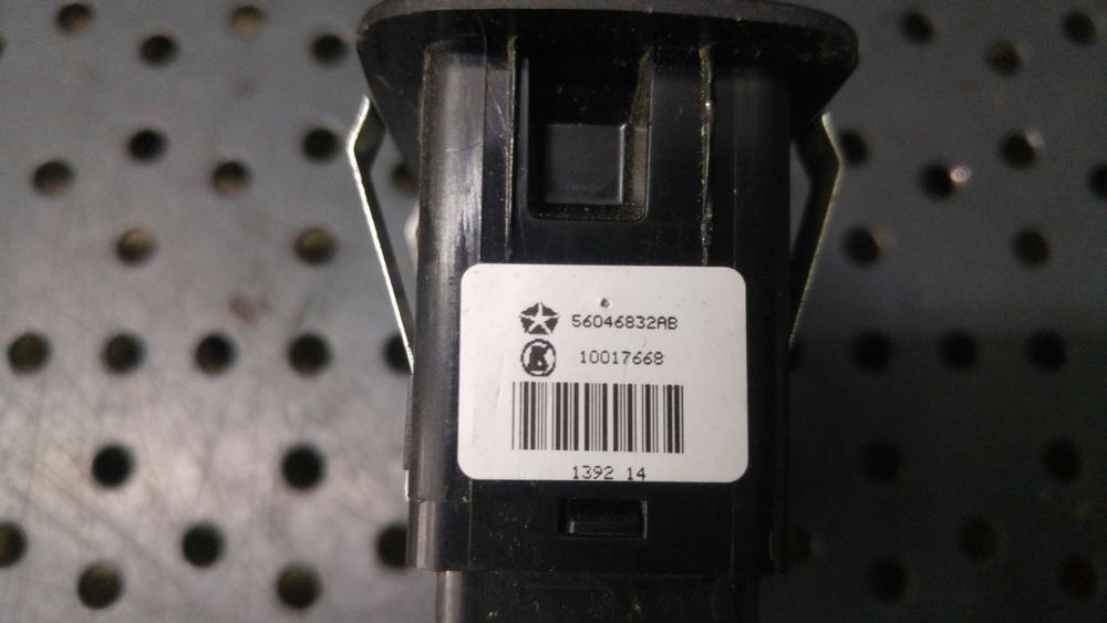 Buton geam electric dreapta spate dodge journey 56046832ab 10017668