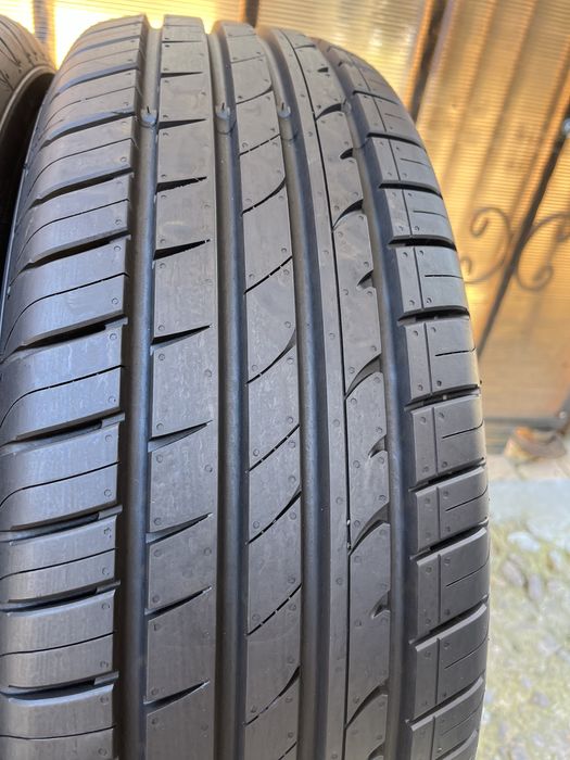 Anvelope 215 70 16
