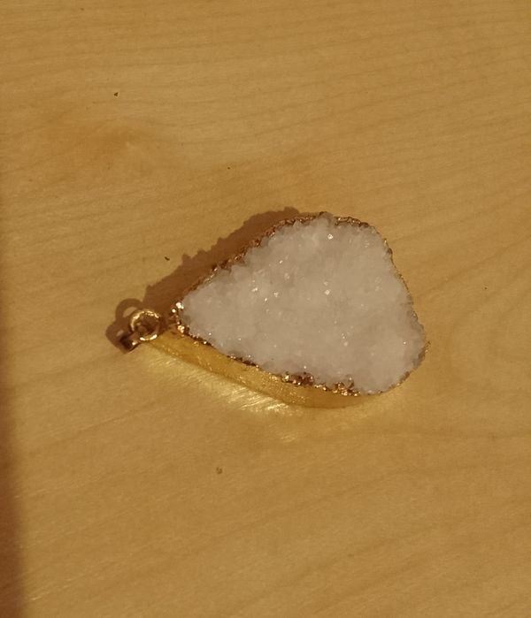 Бижутерия разная.