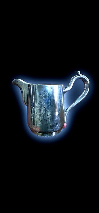 Молочник серебряный 84-е проба