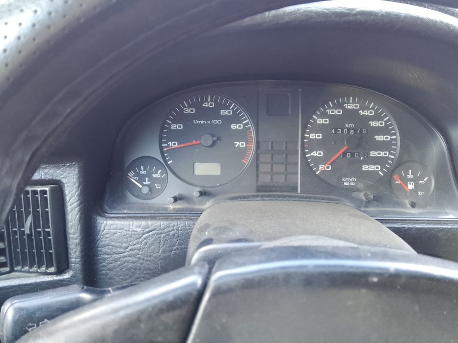 Продам машину Ауди 80 б3