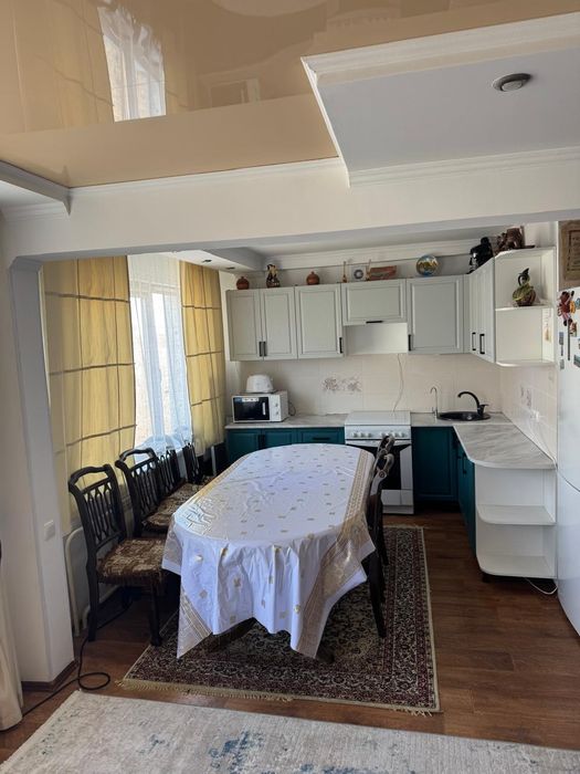 Продам 3-х комнатную на КШТ