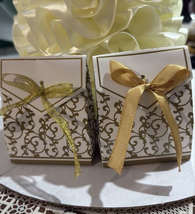 Бонбоньерки , тойбастар