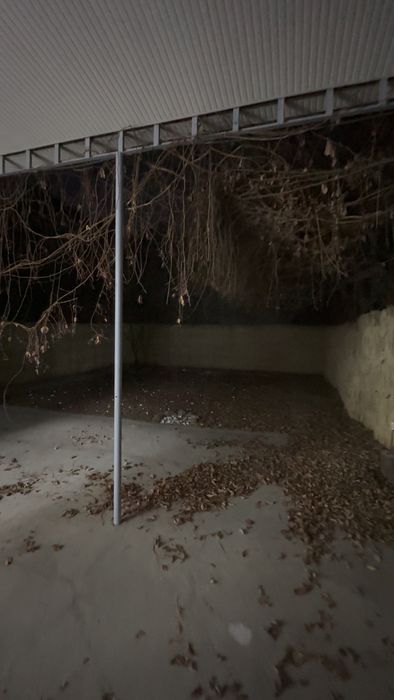 Beruniy metro Mirza Golib kochasida 3/1/4  103 kv Bankovskiy uy