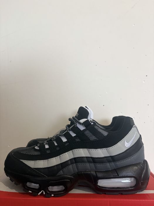 Nike Air Max 95 Essential Black Smoke Grey - 40,41,46