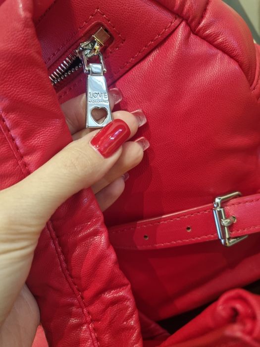 Love moschino оригинална раница