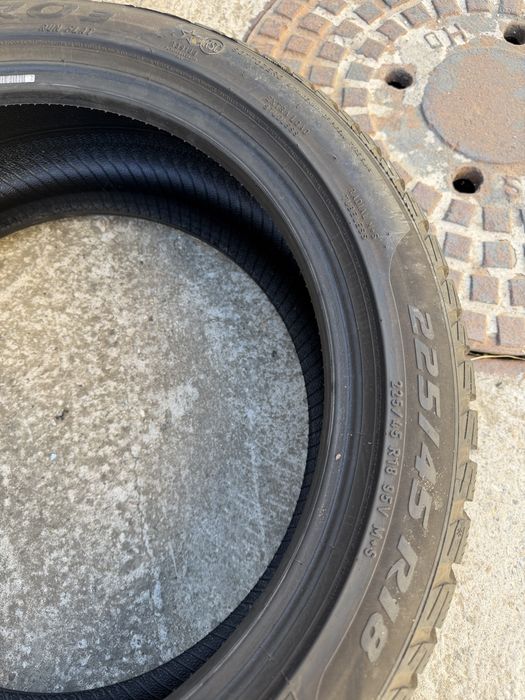Cauciucuri m+s 225/45/18 Pirelli