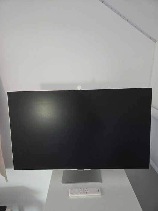 SAMSUNG ViewFinity S9 5K Monitor