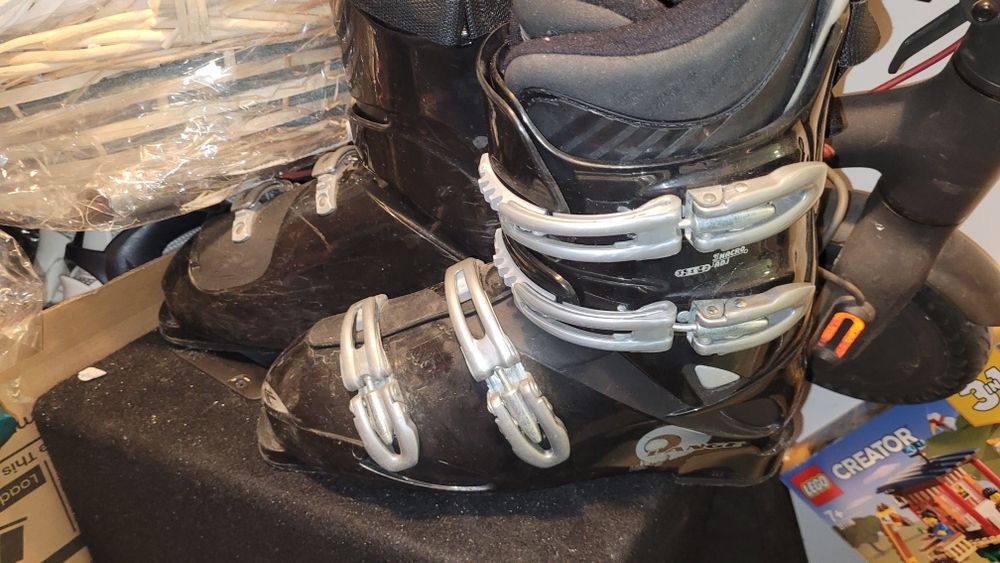 Clăpari pentru ski mărimea 44-45 338mm Lange Vec5