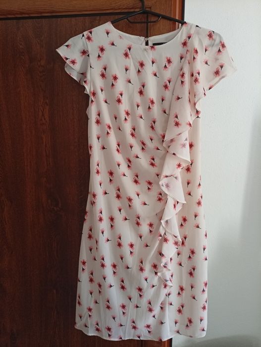 Рокля Guess XS размер