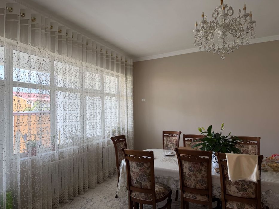 4 xonali xovli sotiladi mebellari bilan (Otchopar)