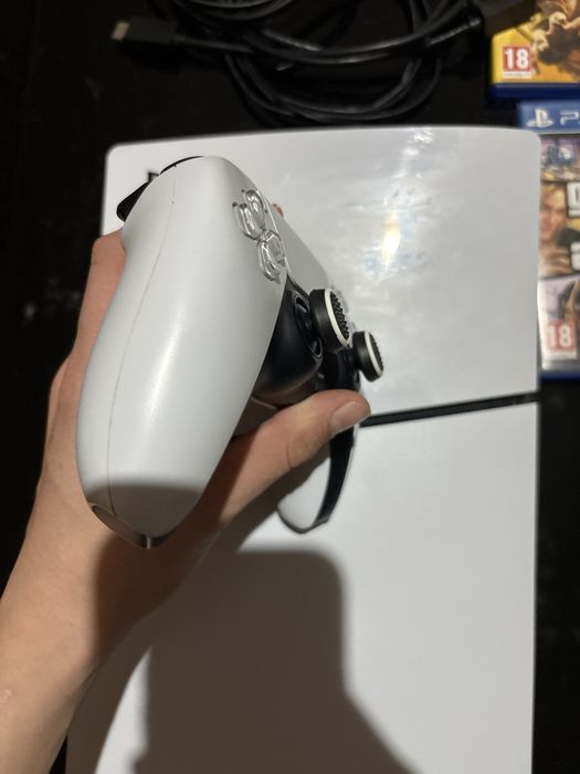 Продава се PlayStation