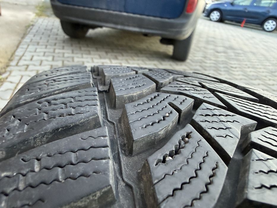 4бр. КАТО НОВИ Зимни Гуми С Борд 215/60R/16 -DUNLOP- DOT:3421 *7.7мм+6.4мм*