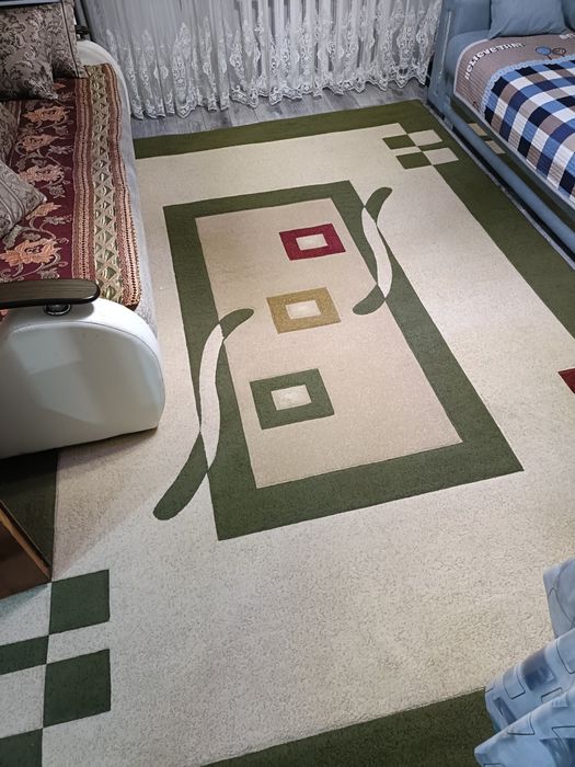 Продам б/у ковёр