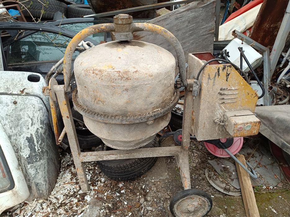 Бетонобъркачка (миксер за бетон)