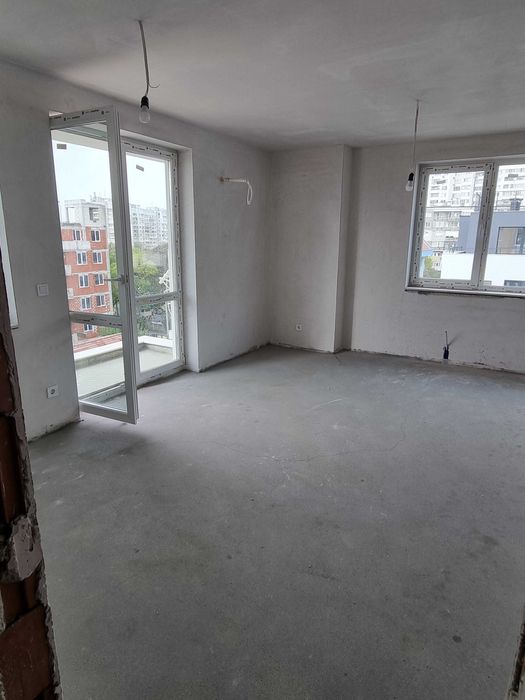 Апартмаент в Надежда