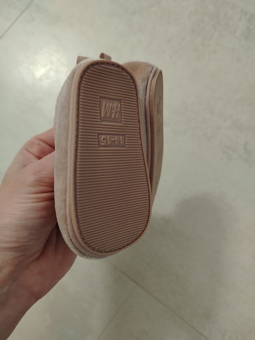 Бебешка рокля 9-12м + обувки