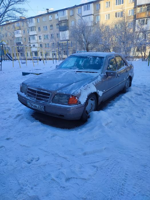 Мерседес 180 (((