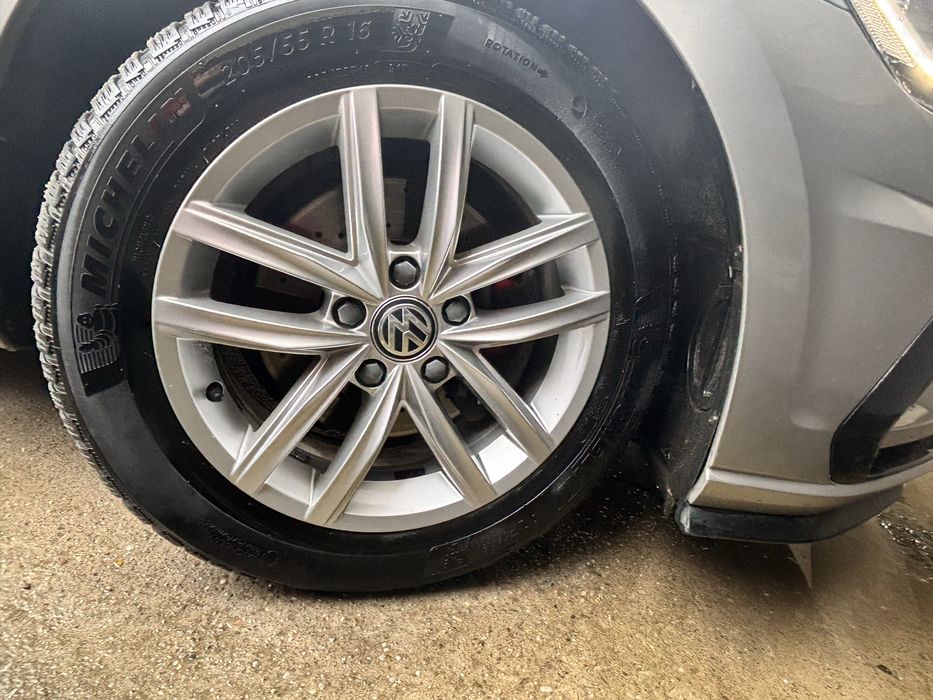 Jante  R16 originale vw golf +anvelope Michelin 205 55 16