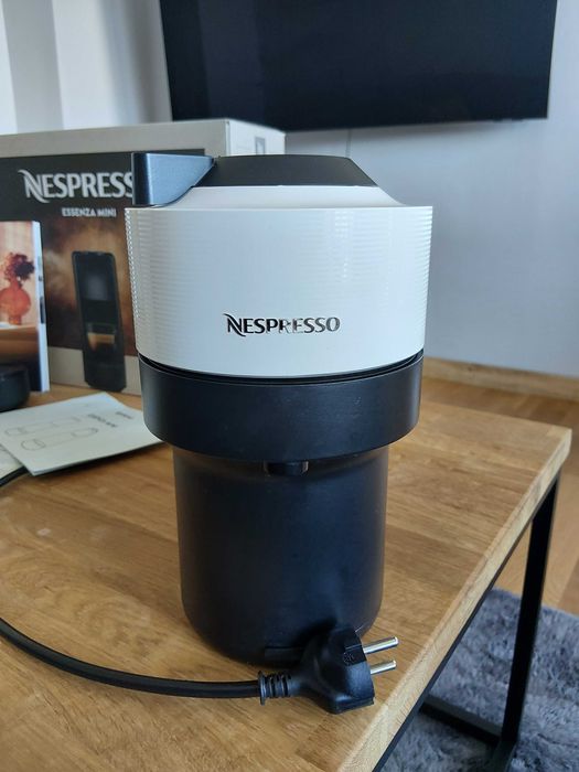 Кафемашина с капсули NESPRESSO VERTUO POP Mch White