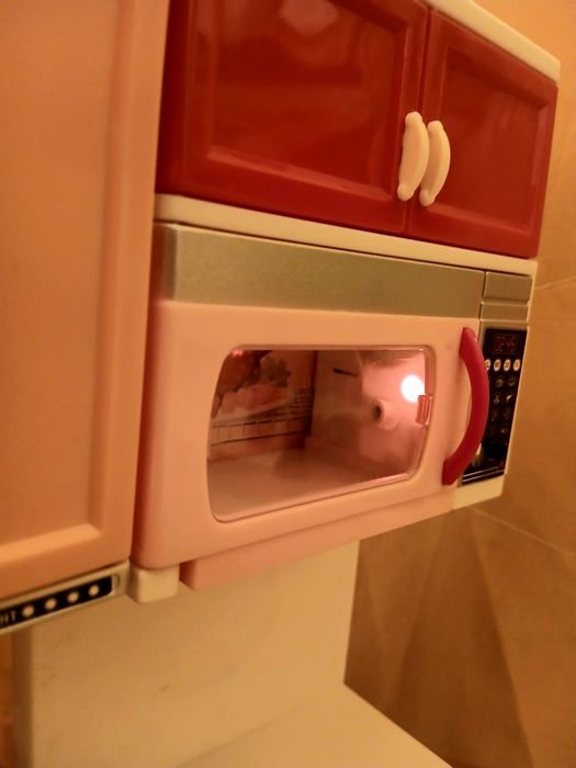 Кухонный уголок для кукол