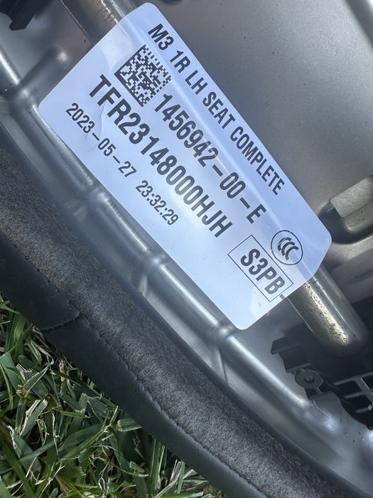 Scaune Tesla model 3 an 2023