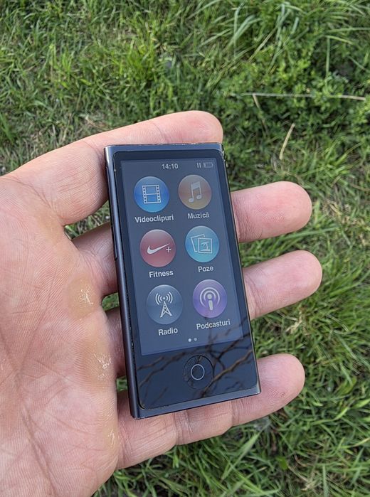 Apple iPod Nano 7th Gen Generatia 7 16gb Music Player Portable Mp3