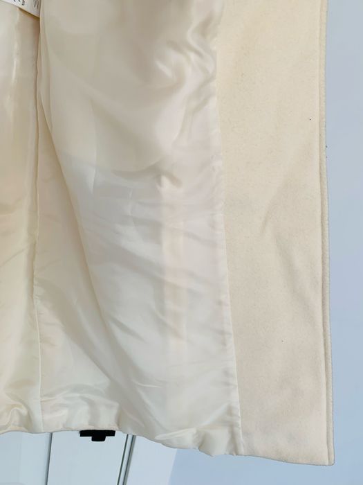 Пальто демисезон легкое