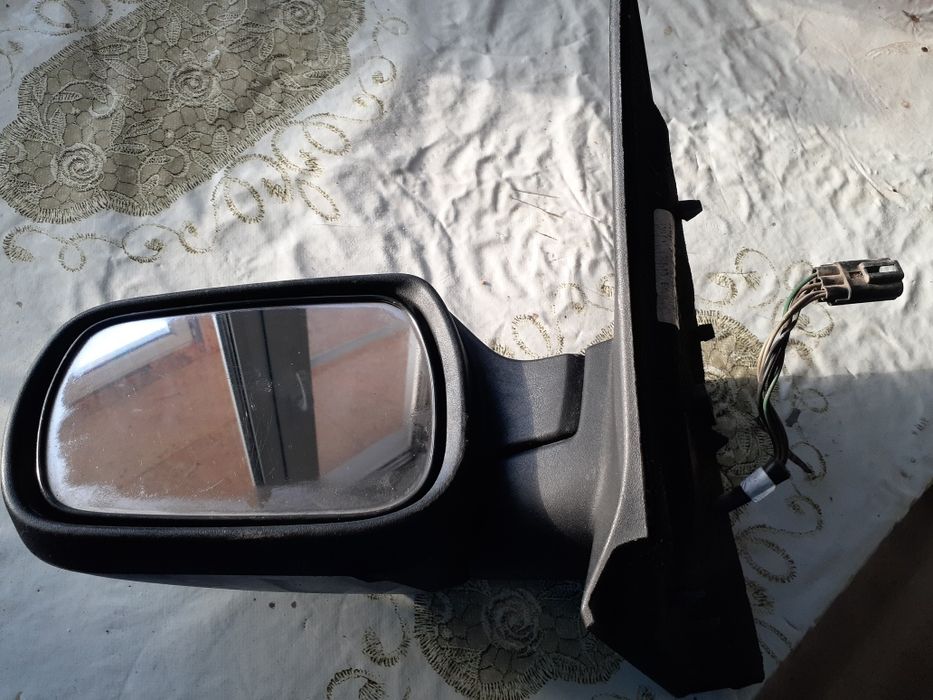 Продам зеркало на форд фьюжн