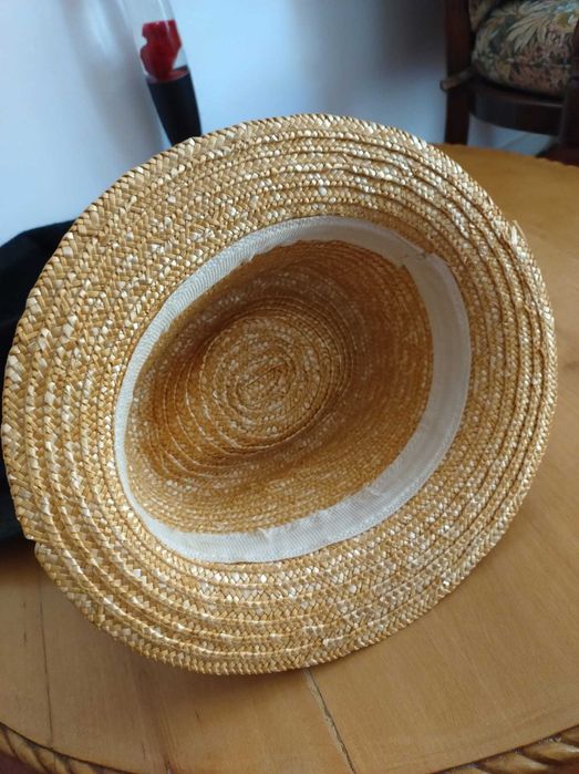 Palarie de paie, palarie de fetru