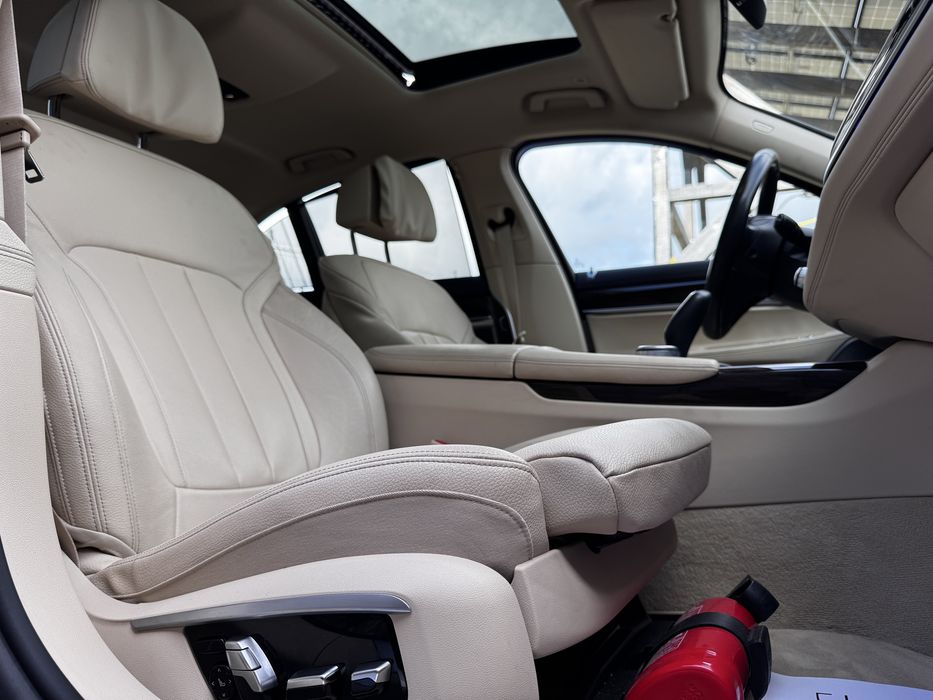 BMW Seria 7 740e  HarmanKardon TVA Deductibil