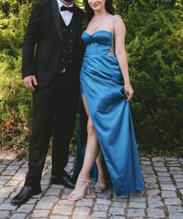 Официална рокля за специални поводи