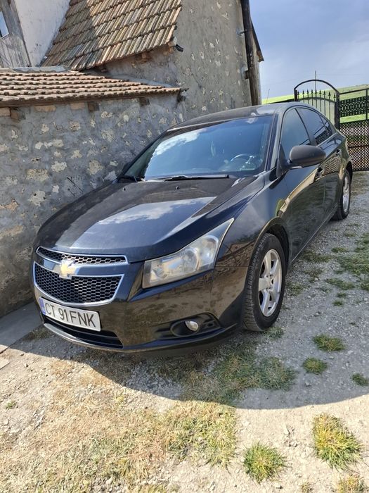 Vând Chevrolet Cruze