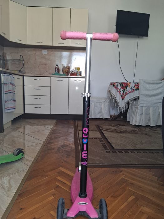 Продавам 2 детски използвани тротинетки