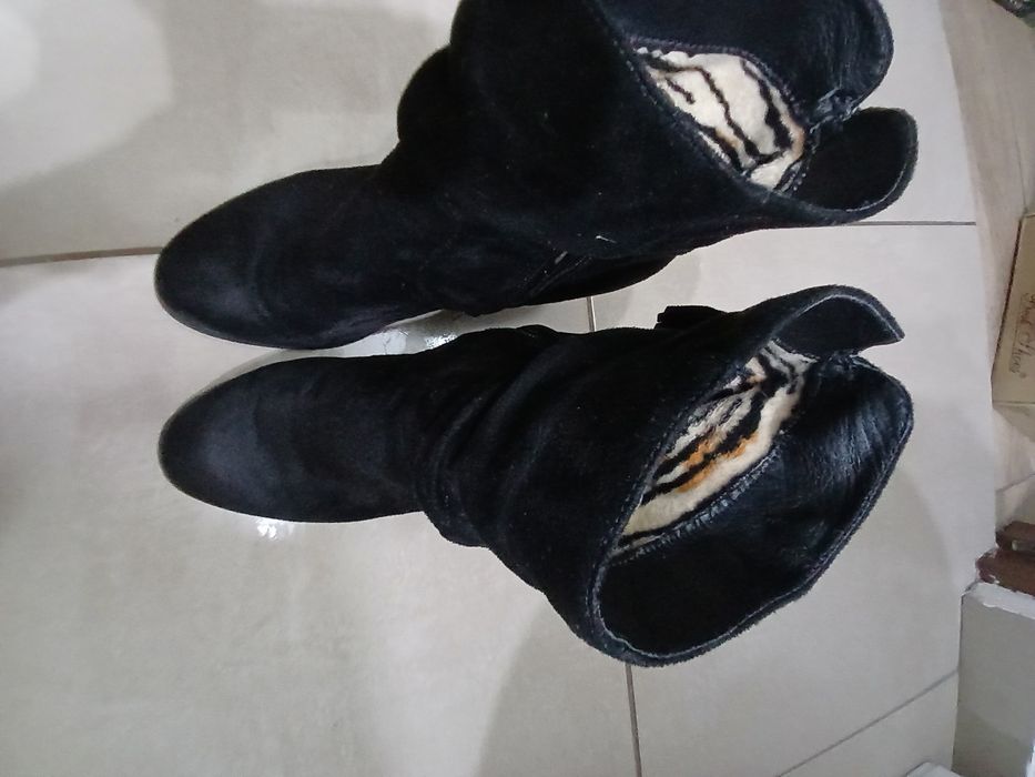 Ghete elegante cu toc