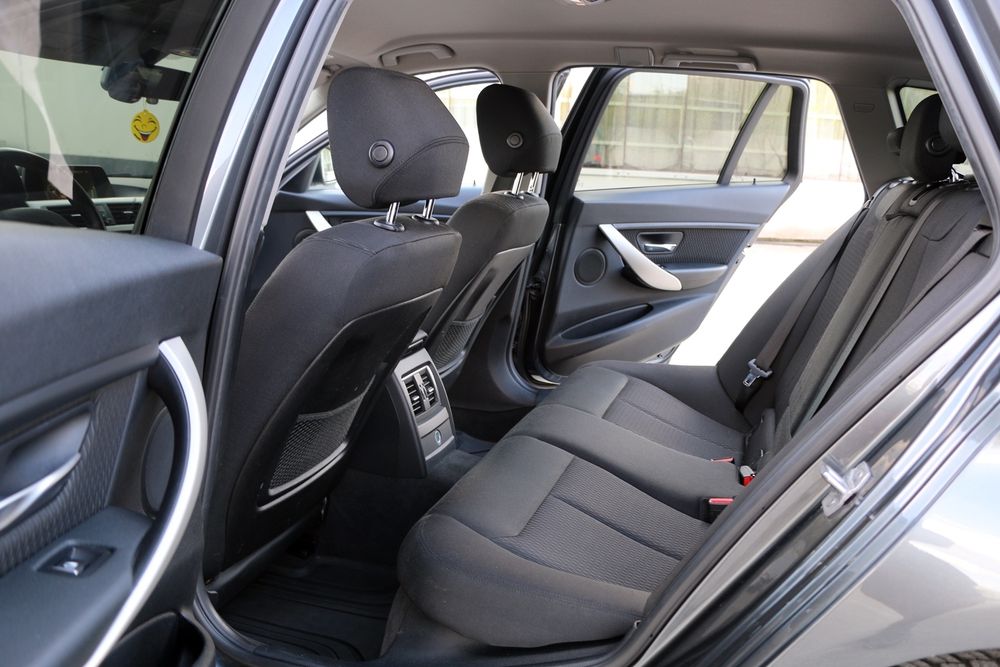 Vand BMW seria 3 Euro 6 2016 Navigație Clima Full LED